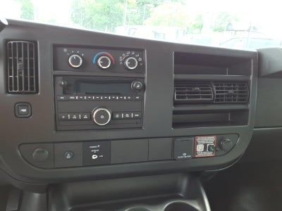 2026 Chevrolet Express Cutaway 3500 1WT
