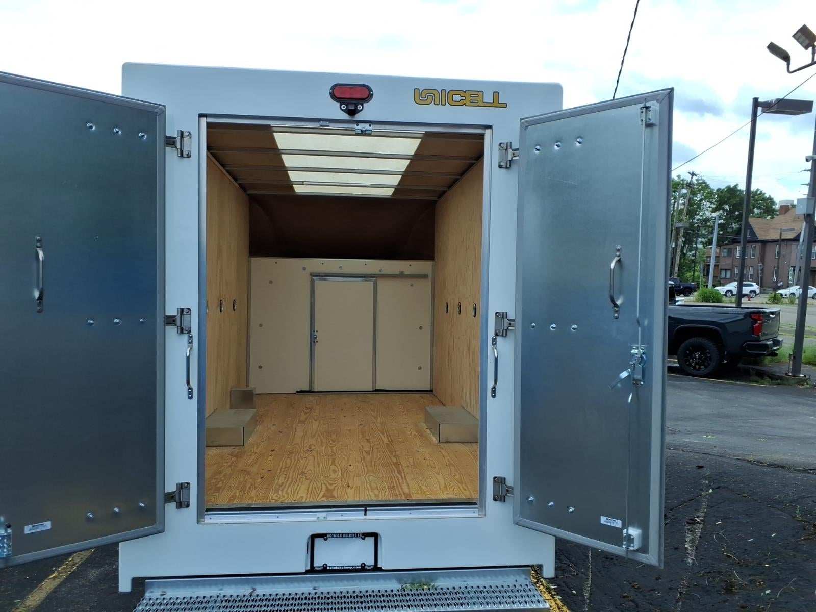 2026 Chevrolet Express Cutaway 3500 1WT