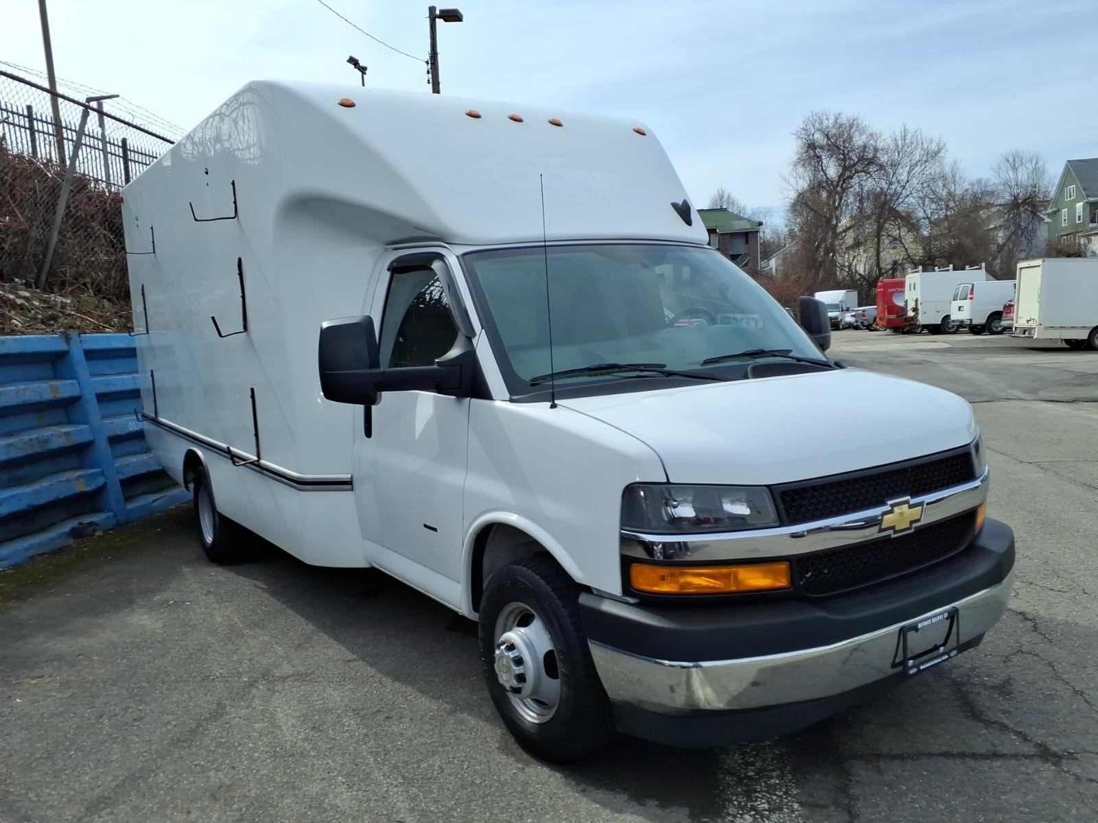 2021 Chevrolet Express Cutaway 3500 Base