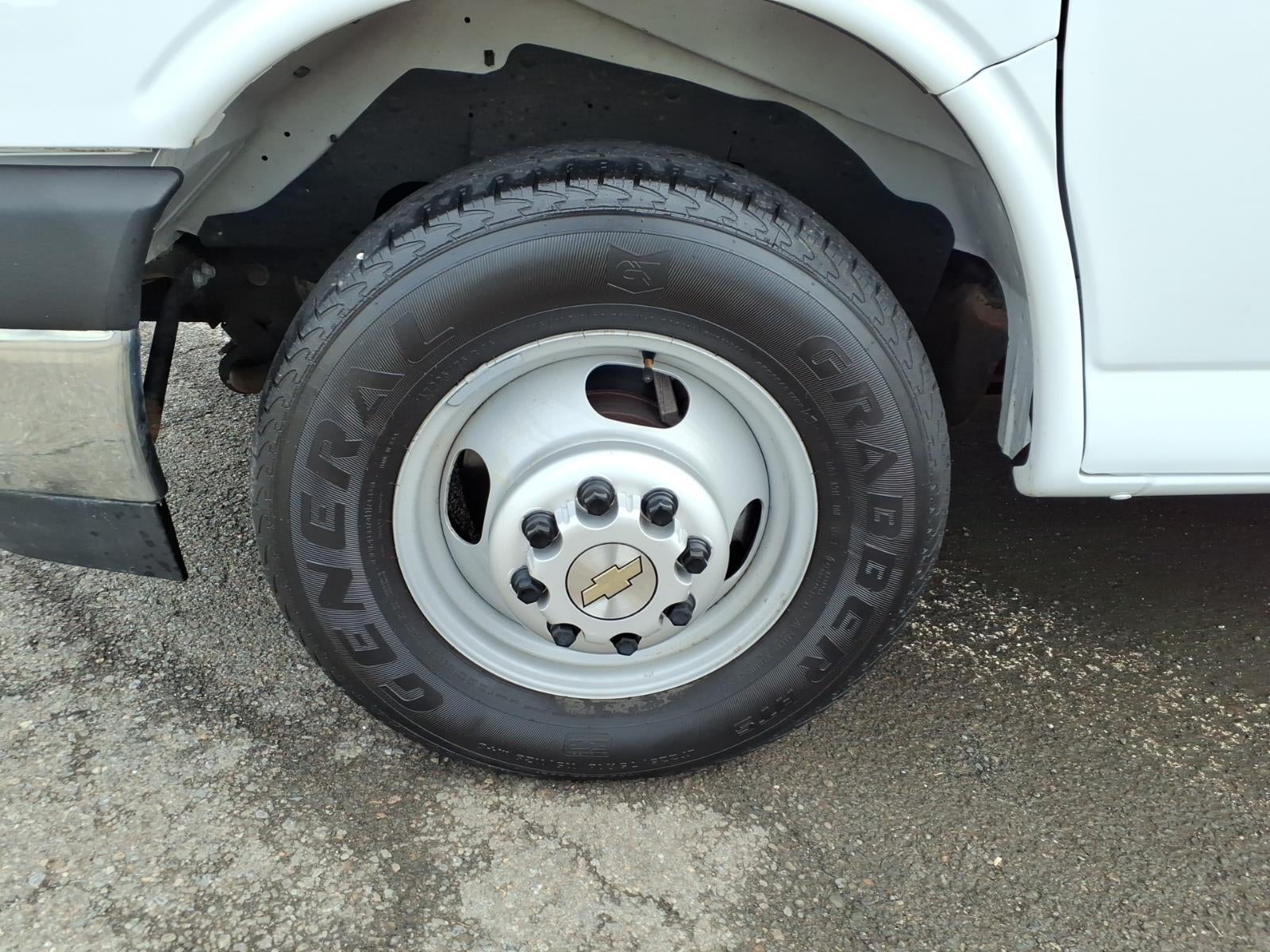 2021 Chevrolet Express Cutaway 3500 Base