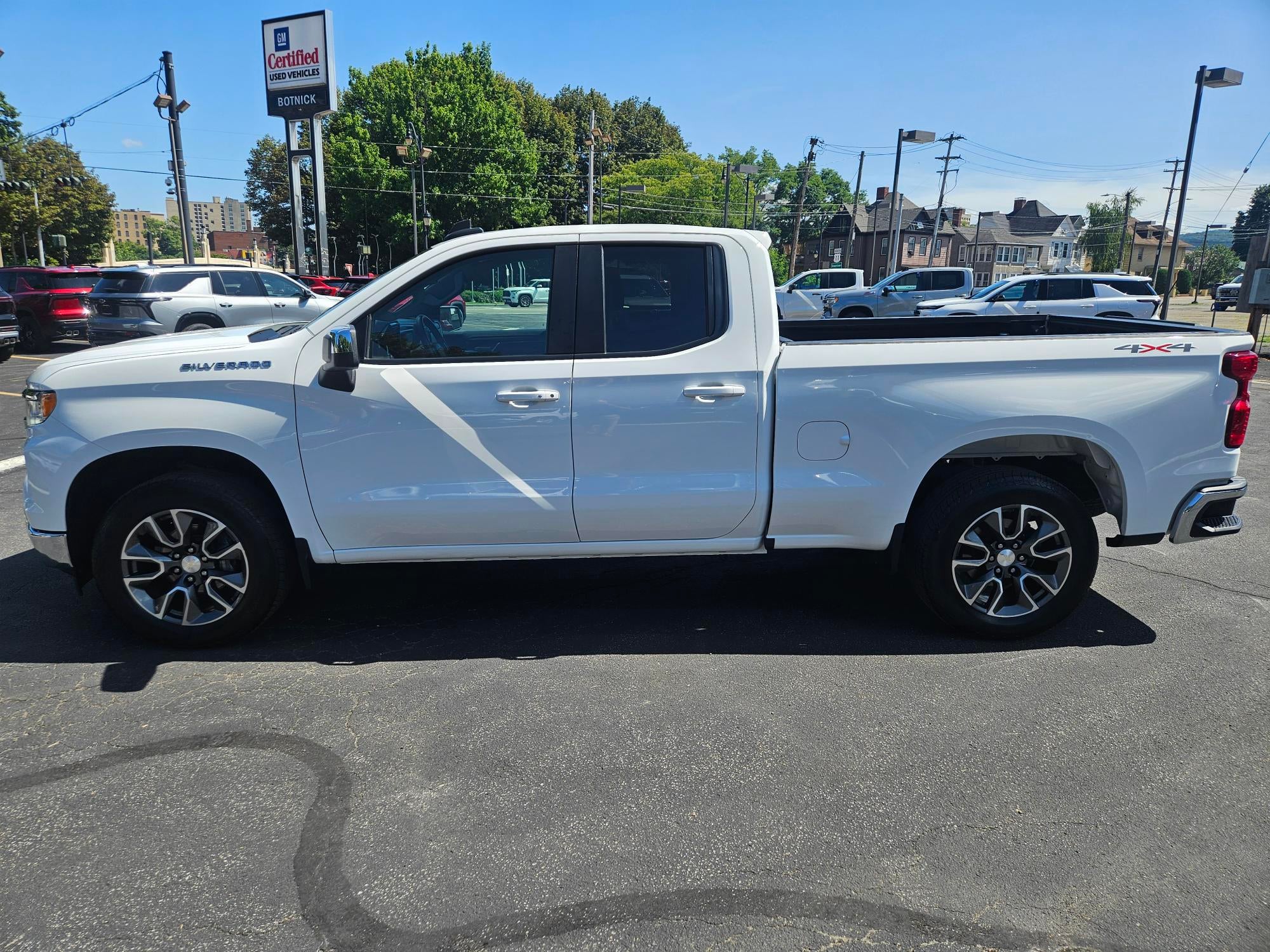 2024 Chevrolet Silverado 1500 LT (2FL)