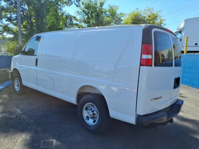 2025 Chevrolet Express Cargo 3500 WT