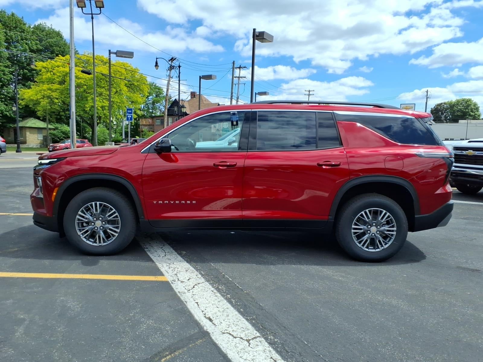 2026 Chevrolet Traverse LT