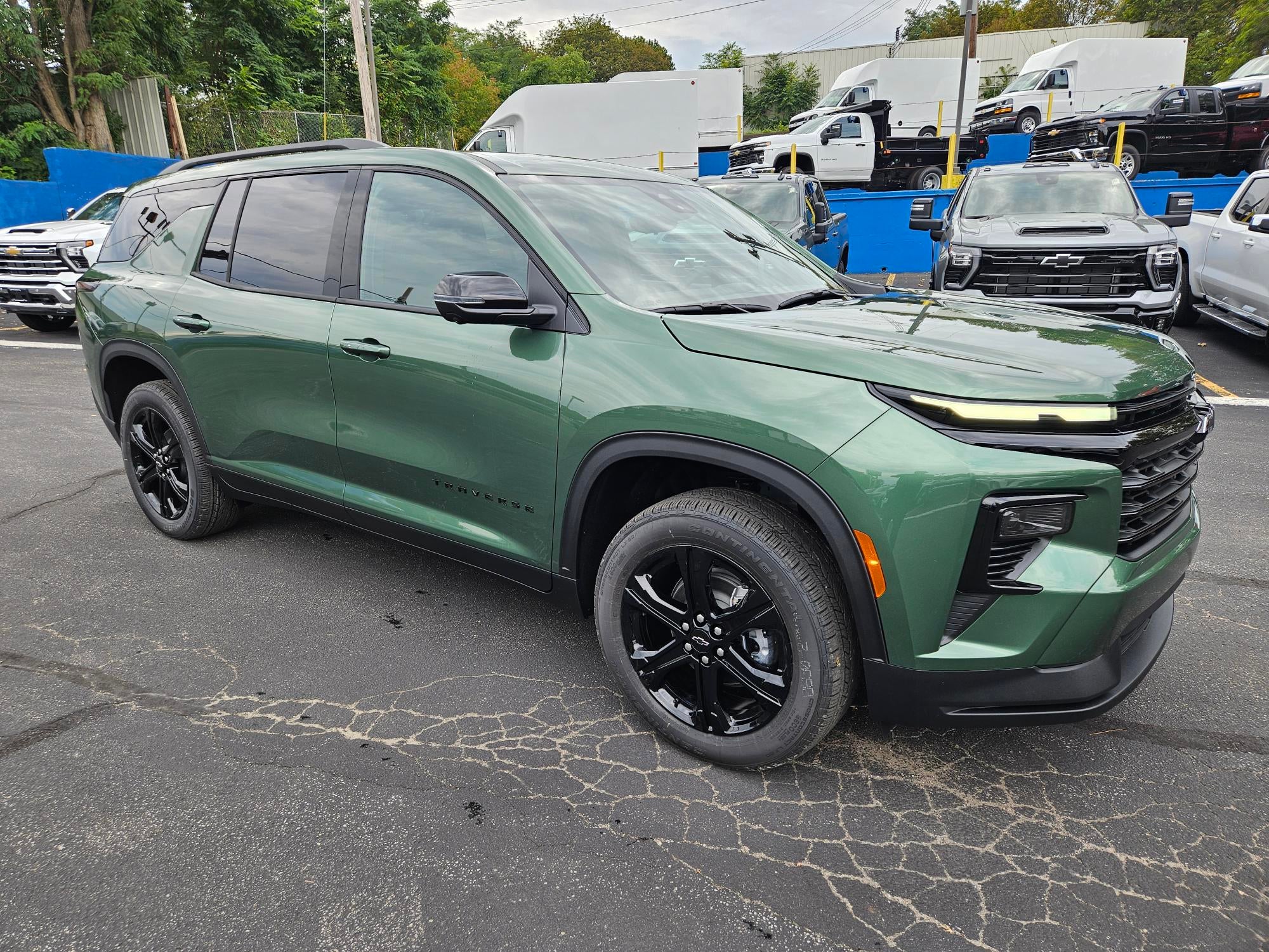 2027 Chevrolet Traverse LT