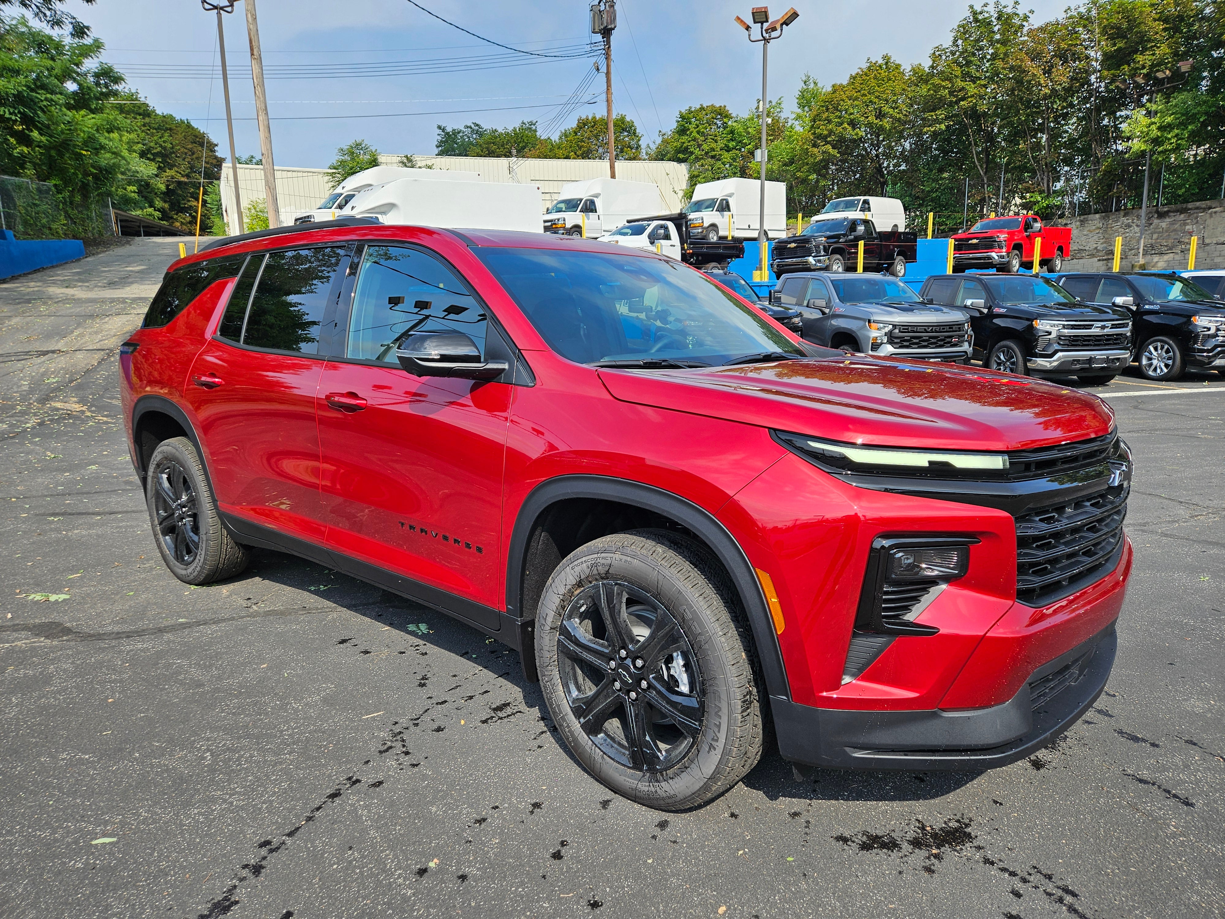 2027 Chevrolet Traverse LT