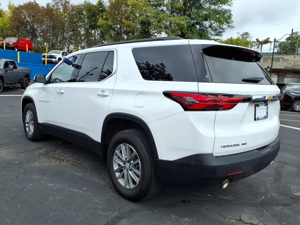 2023 Chevrolet Traverse LT Cloth