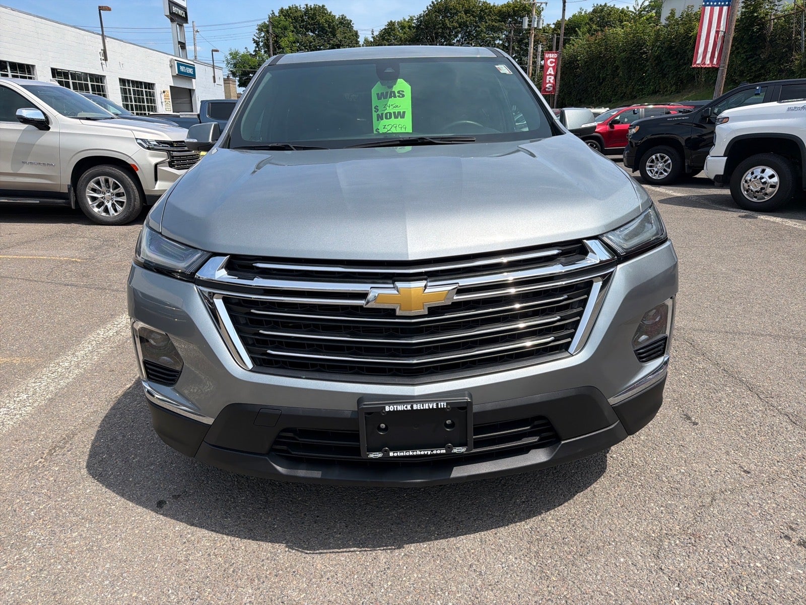 2023 Chevrolet Traverse LT Cloth