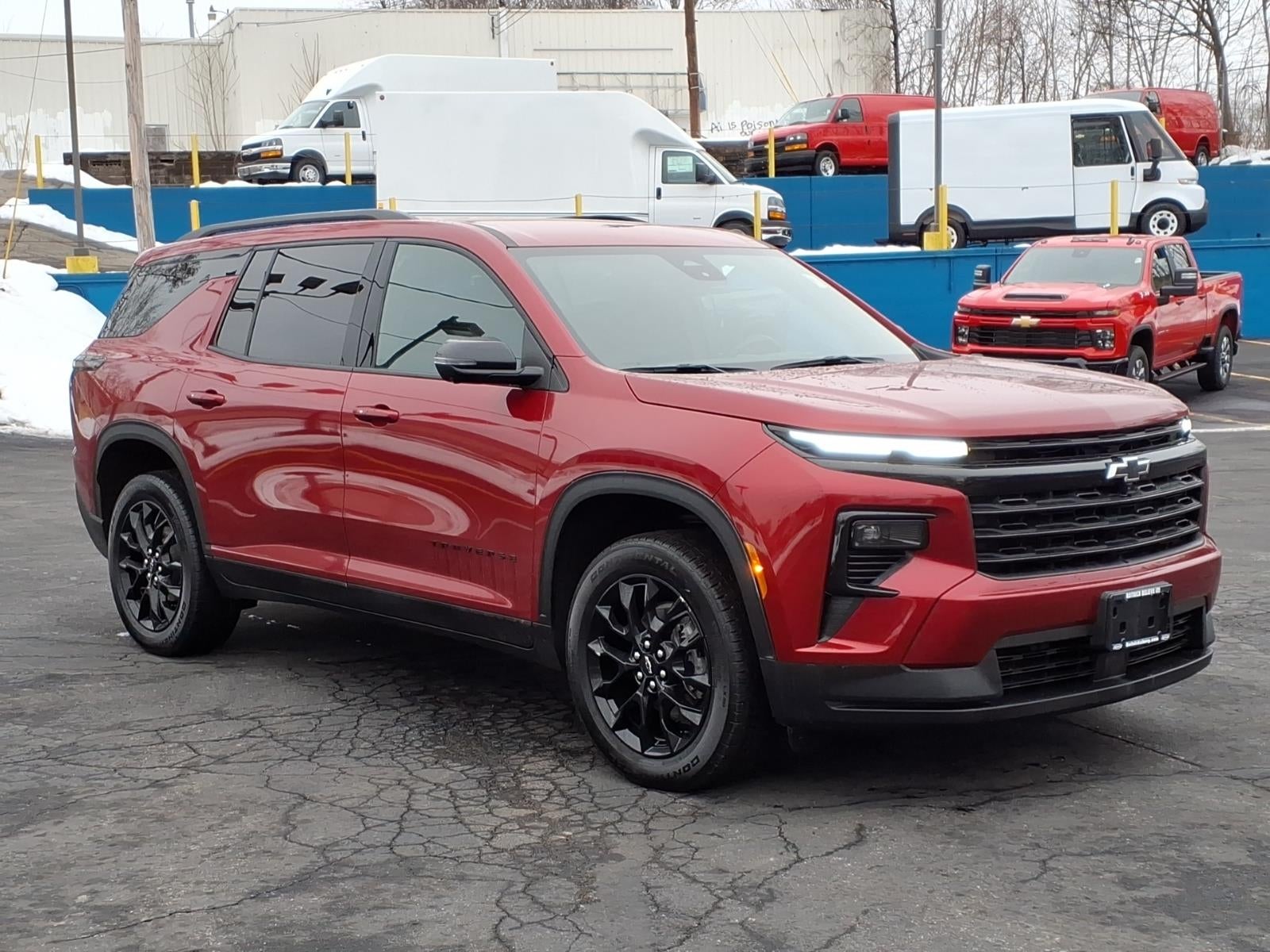2025 Chevrolet Traverse LT
