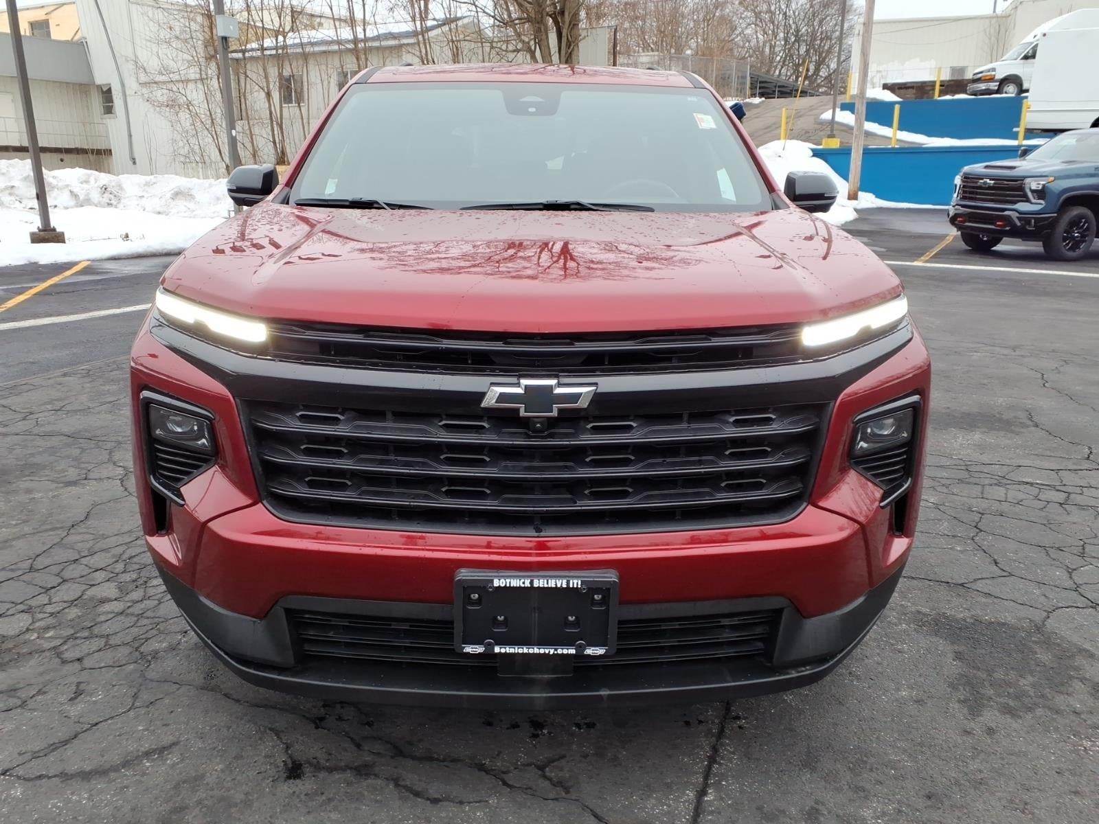 2025 Chevrolet Traverse LT