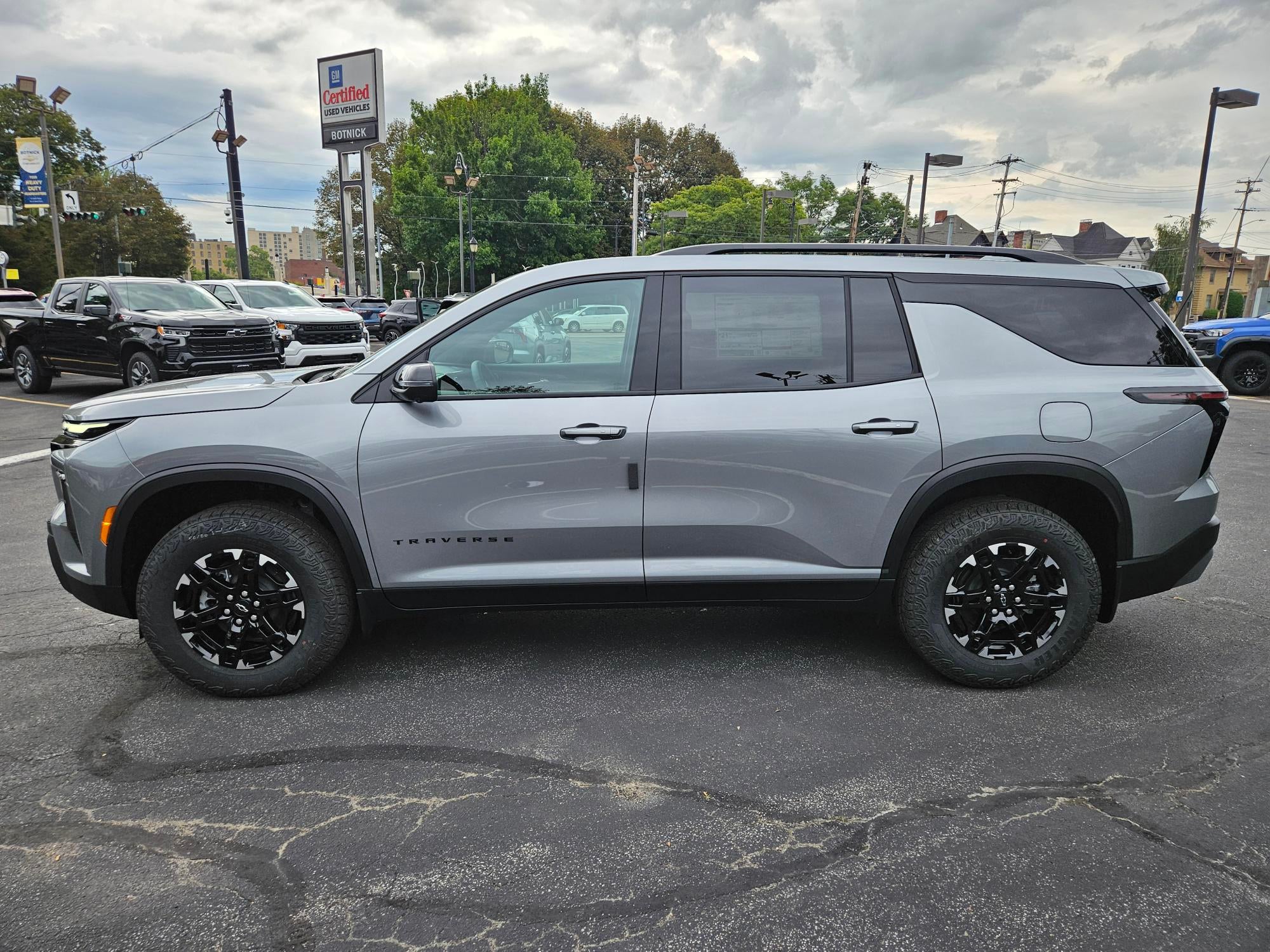 2027 Chevrolet Traverse Z71