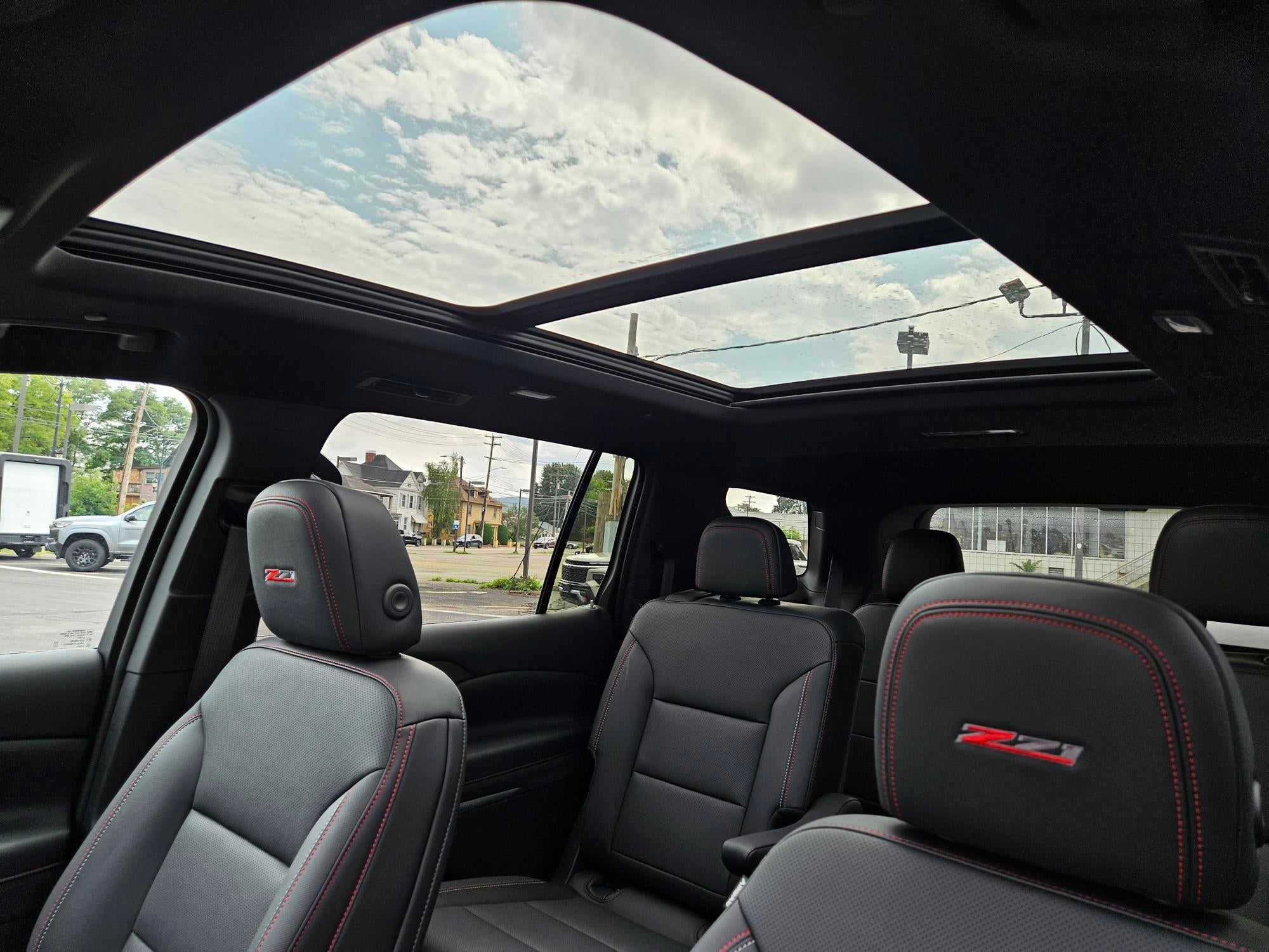 2025 Chevrolet Traverse Z71