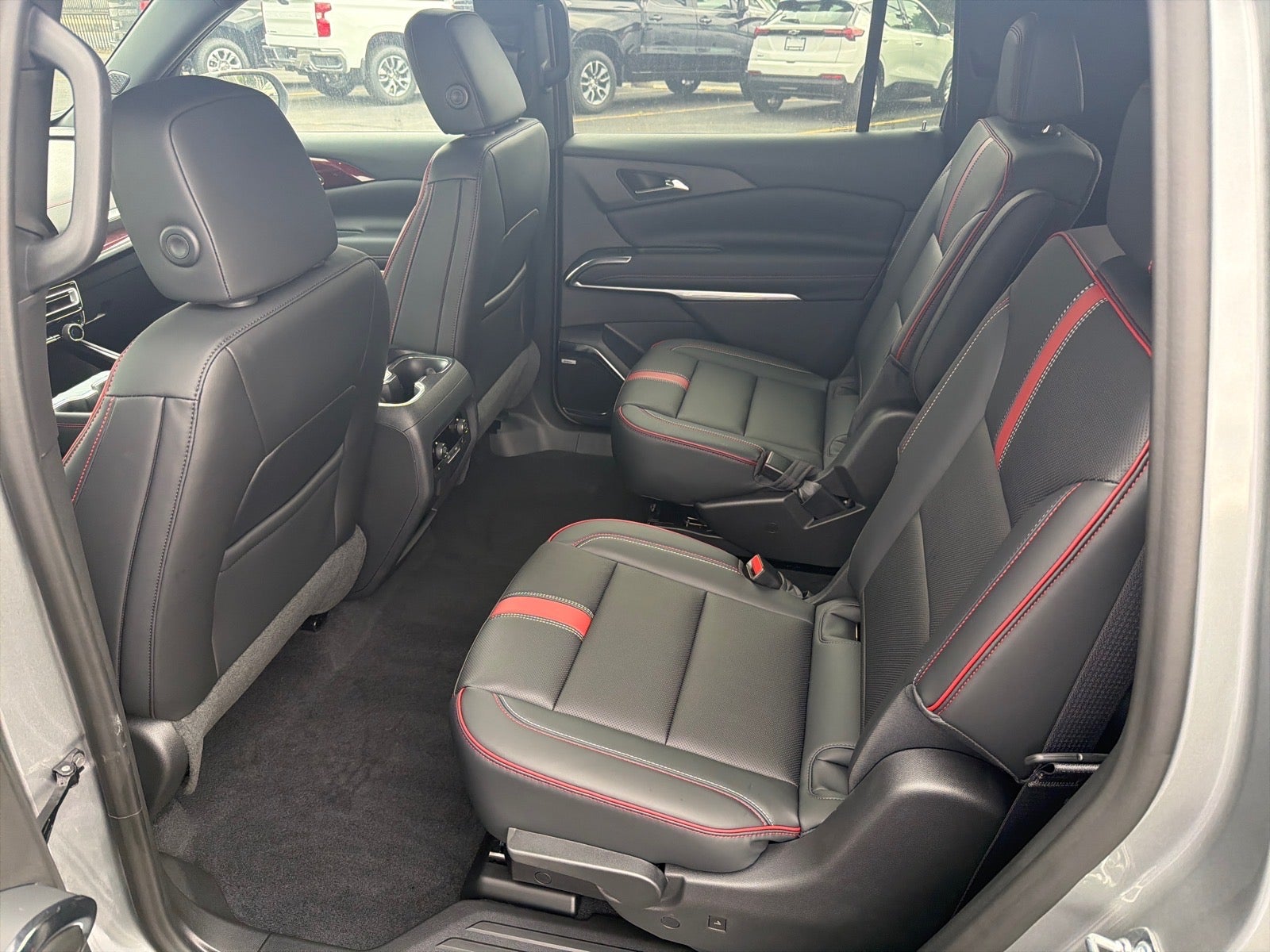 2027 Chevrolet Traverse RS
