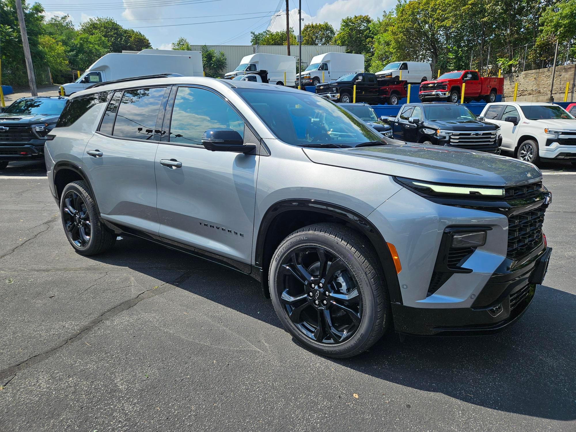 2027 Chevrolet Traverse RS