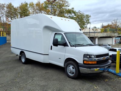 2025 Chevrolet Express Cutaway 3500 1WT