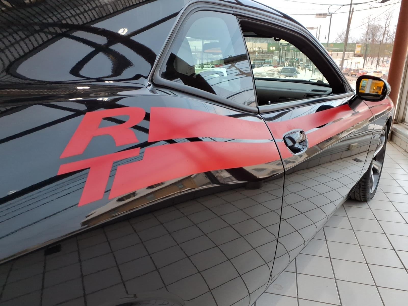 2014 Dodge CHALLENGER R/T Base