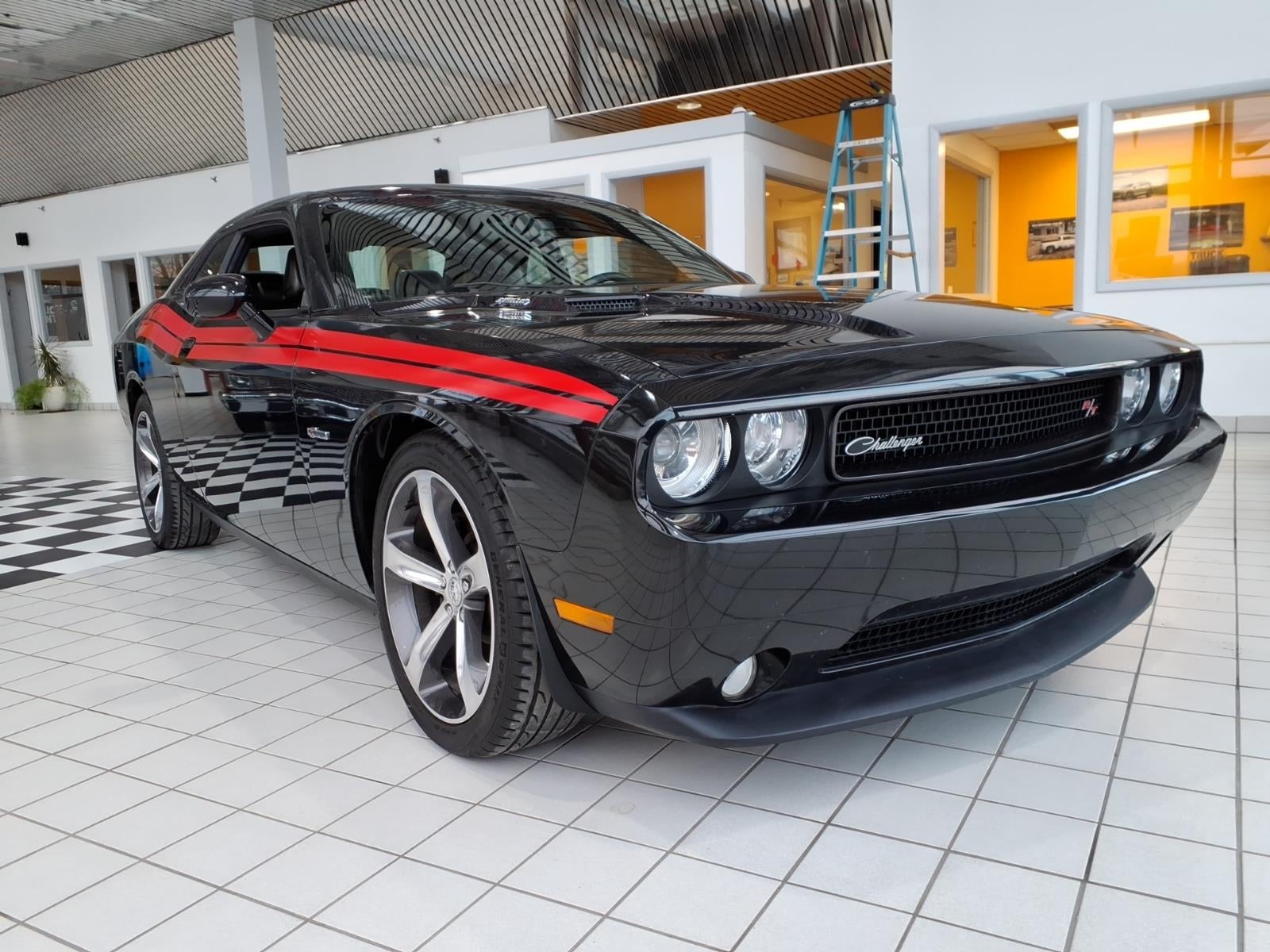 2014 Dodge CHALLENGER R/T Base