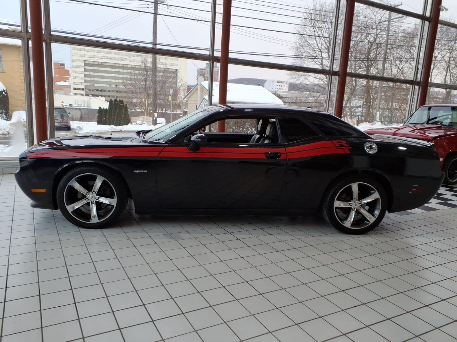 2014 Dodge CHALLENGER R/T Base