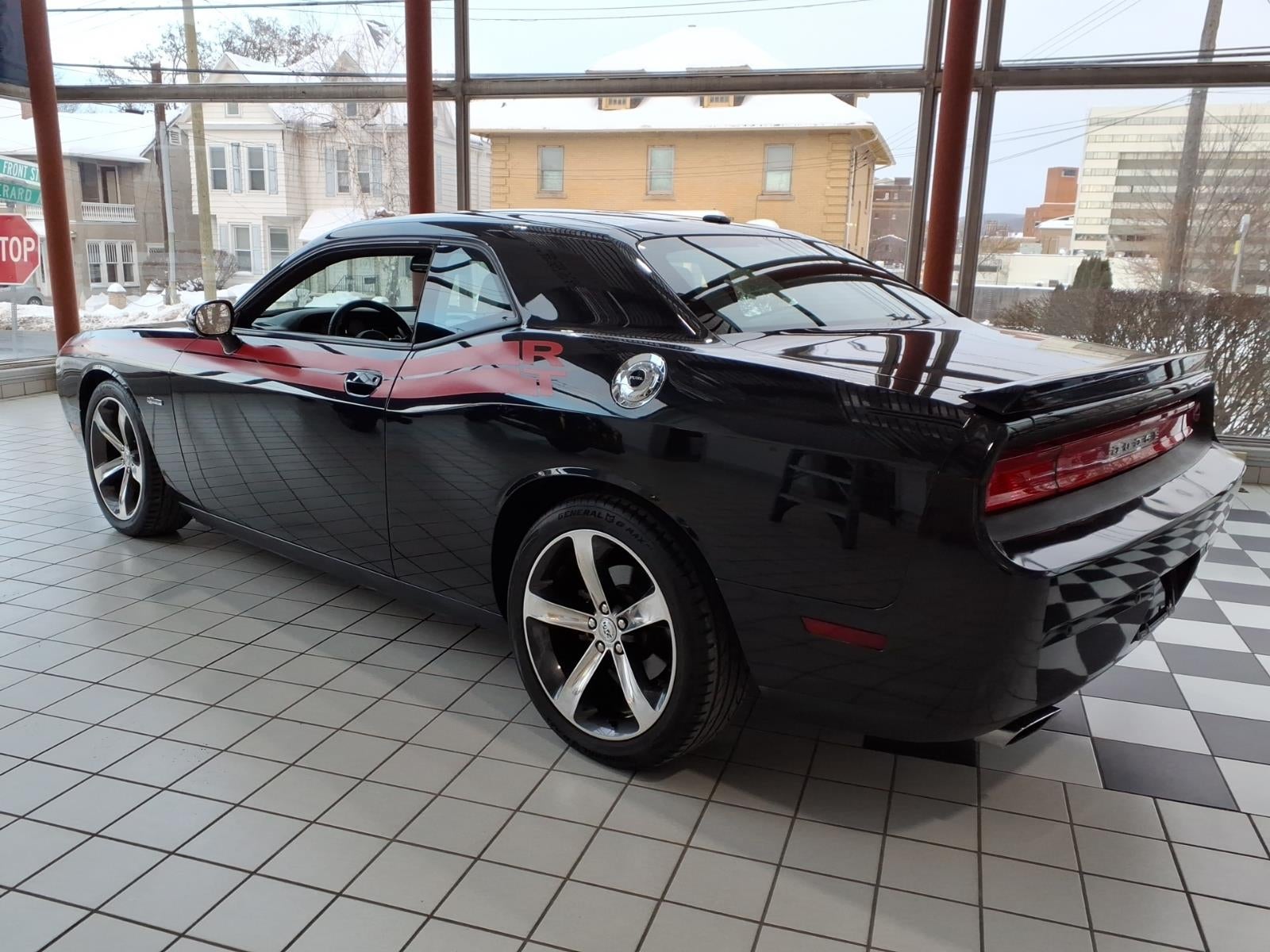 2014 Dodge CHALLENGER R/T Base