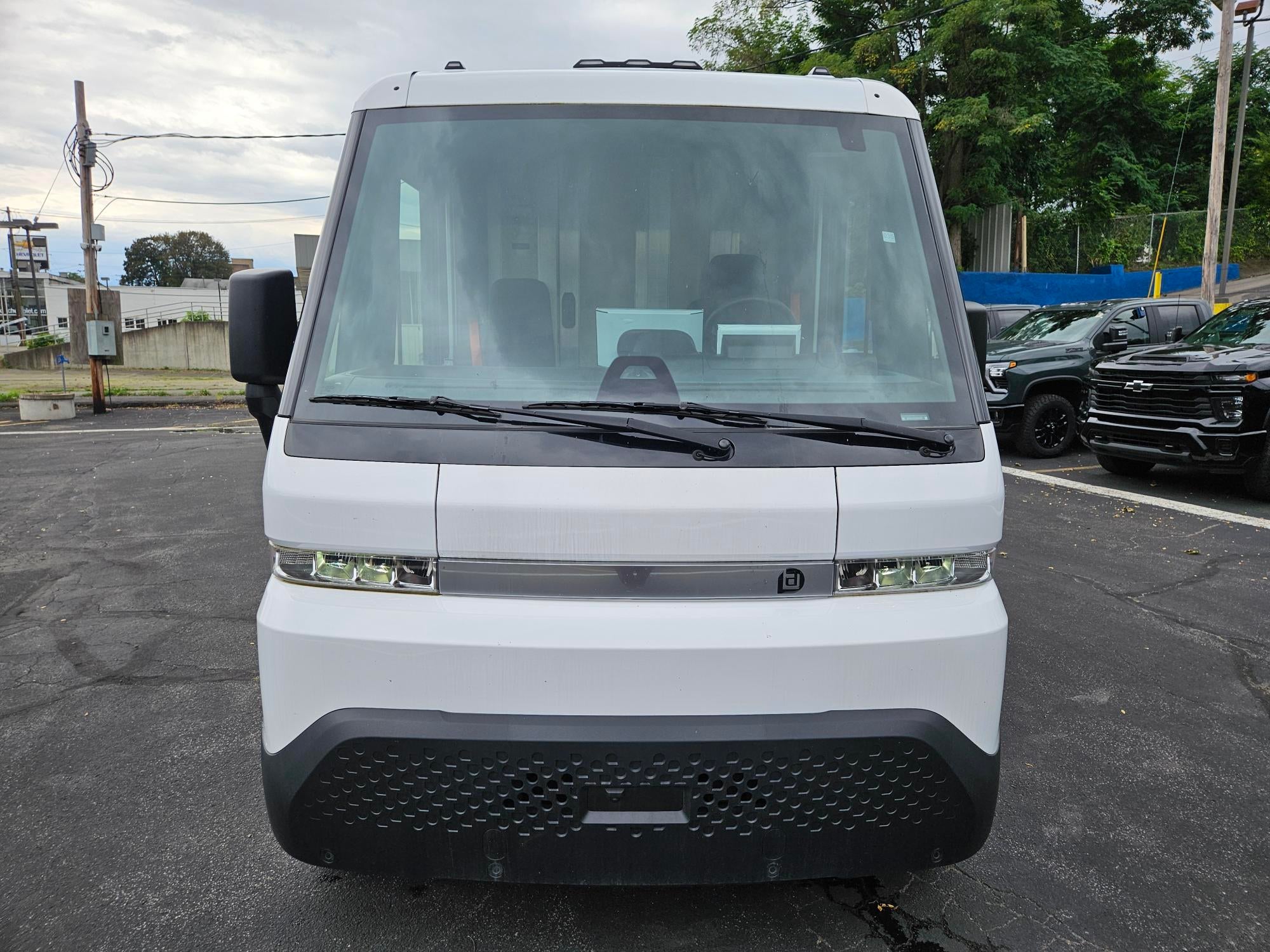 2024 BrightDrop Zevo 600 EJY