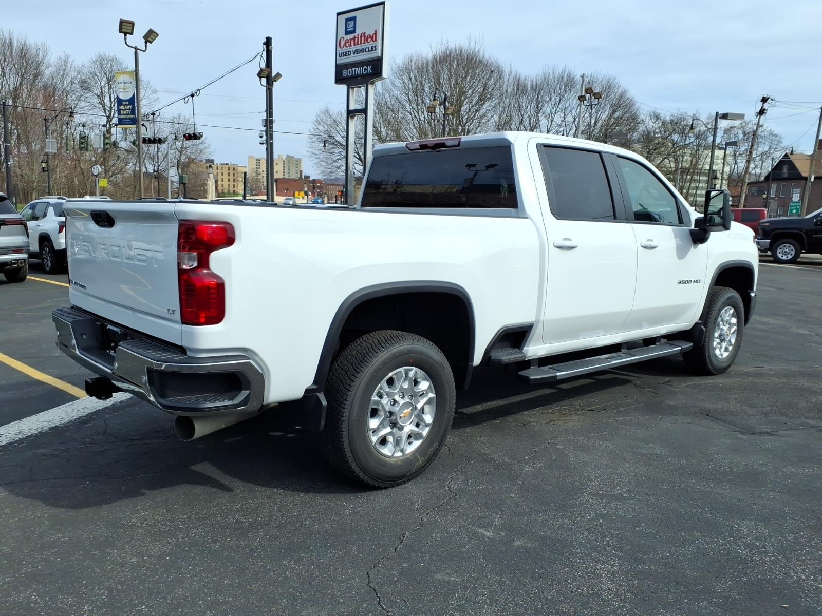 2026 Chevrolet Silverado 3500 HD LT