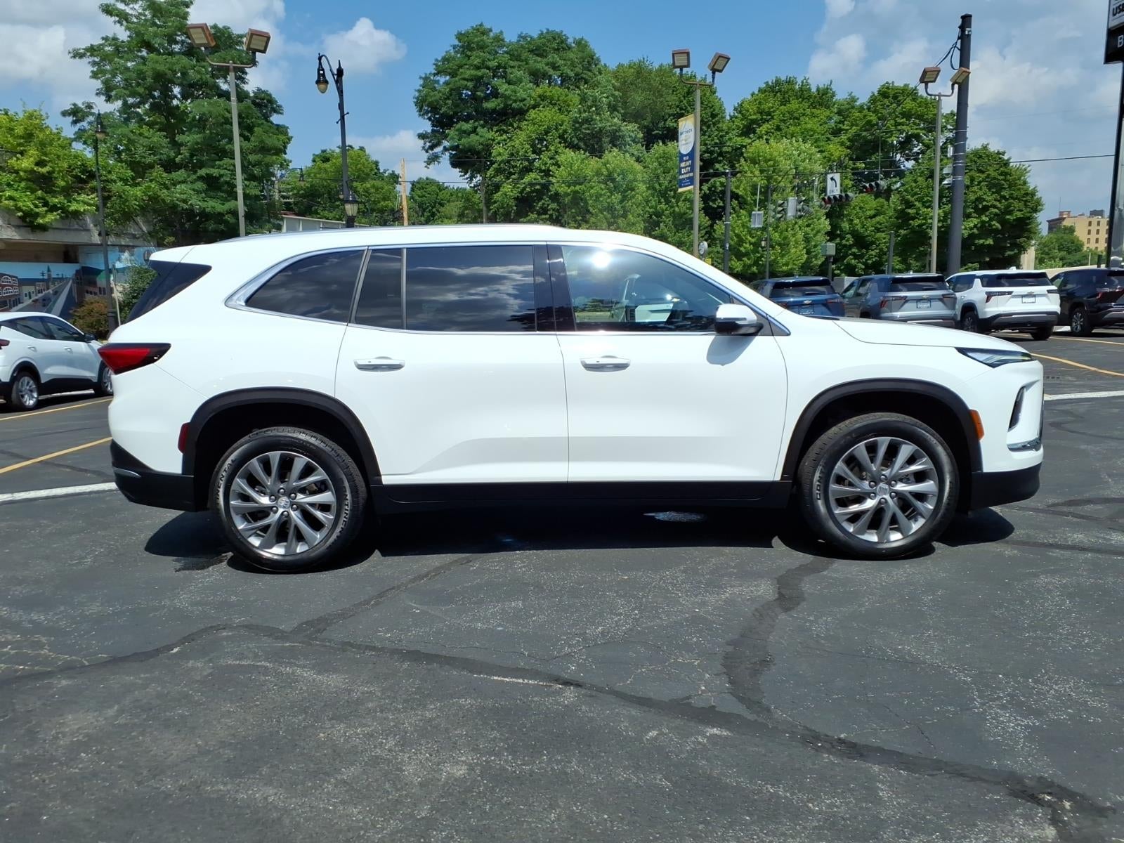 2025 Buick Enclave Preferred