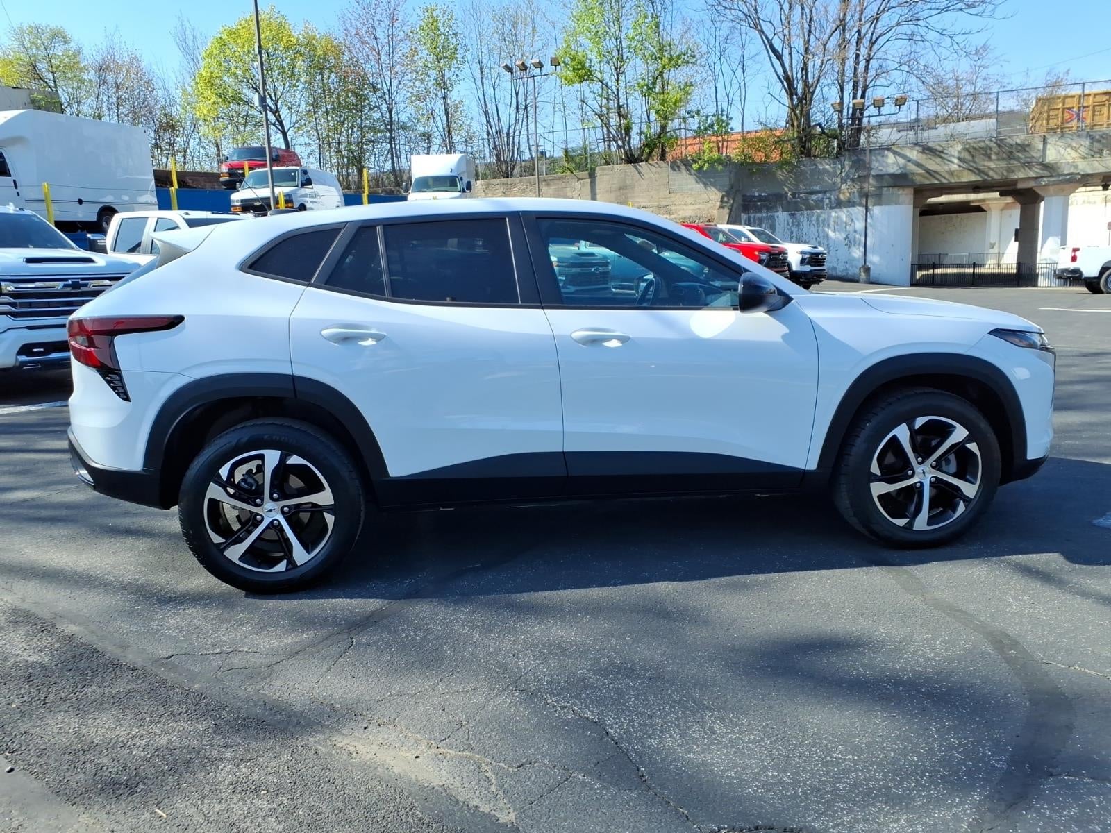 Used 2024 Chevrolet Trax RS with VIN KL77LGE24RC135886 for sale in Binghamton, NY
