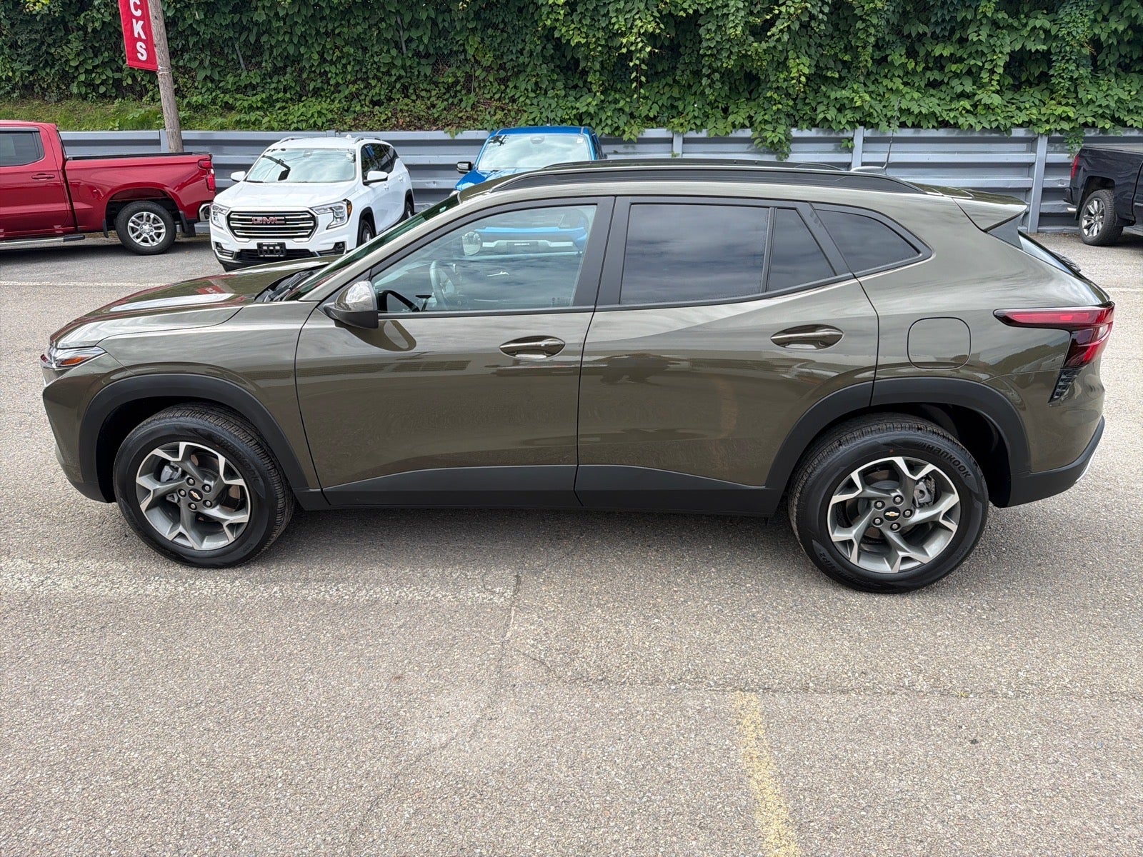 2024 Chevrolet Trax LT