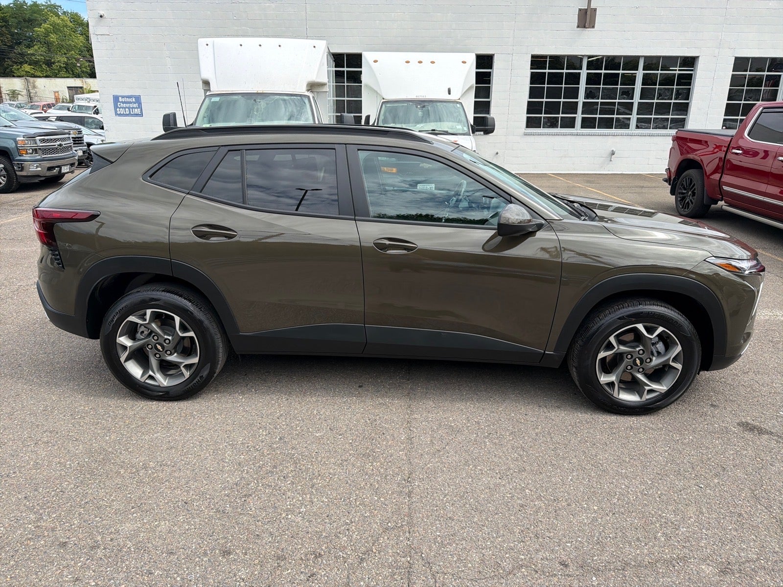 2024 Chevrolet Trax LT